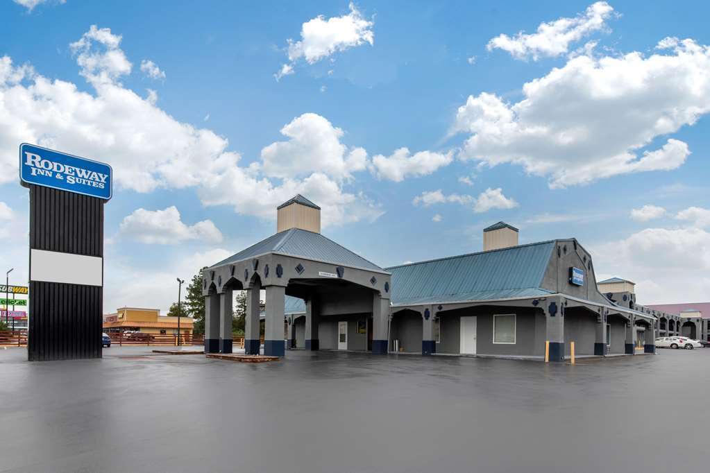 Days Inn - Манчестер Экстерьер фото