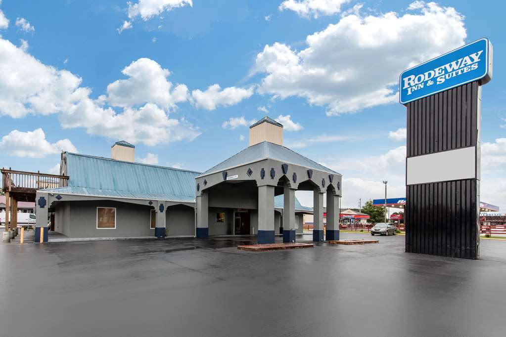 Days Inn - Манчестер Экстерьер фото